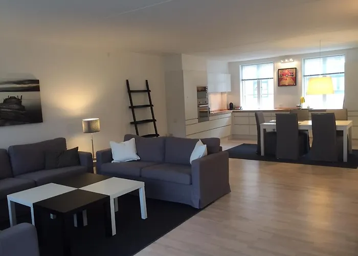 City, Lux Apartm - 2 Full Bathrooms, 3 Tv